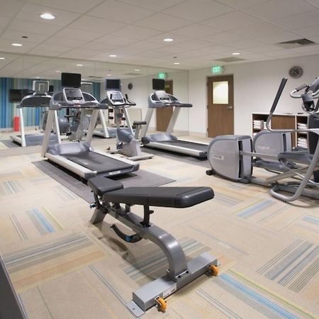 Holiday Inn Express & Suites - Fayetteville South By Ihg Экстерьер фото