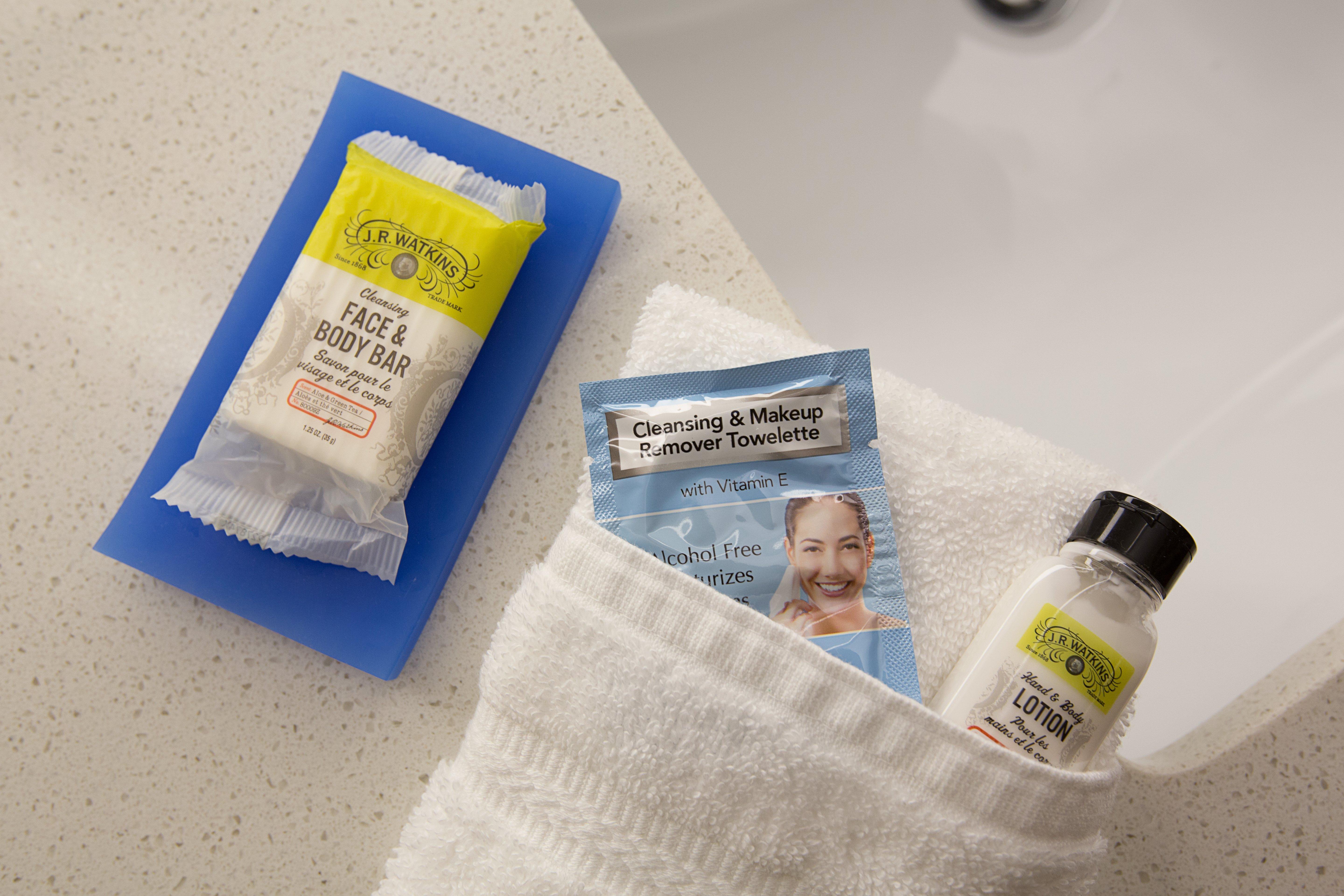 Holiday Inn Express & Suites - Fayetteville South By Ihg Экстерьер фото