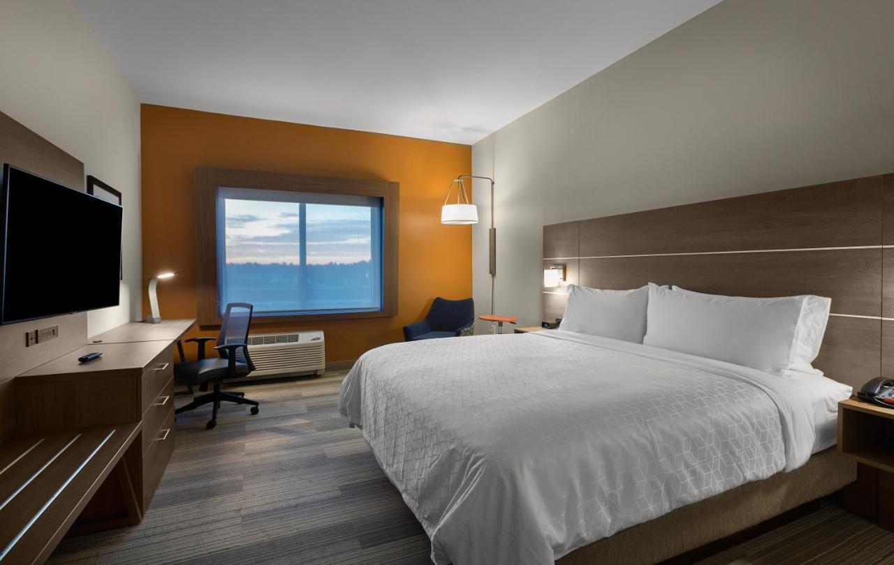 Holiday Inn Express & Suites - Fayetteville South By Ihg Экстерьер фото